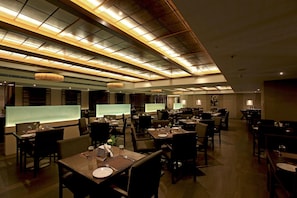 Restaurant - Goutham Grand Hotel (Tenali)