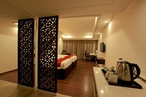Ropa de cama de alta calidad y minibar 