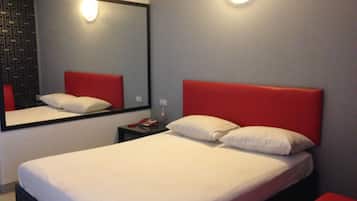 Standard Room | Desk, free WiFi