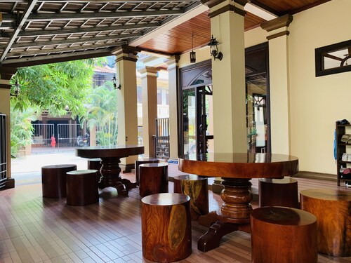 Luang Prabang Maison Vongprachan & Travel