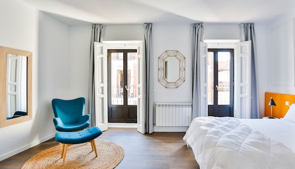 Down duvets, individually decorated, individually furnished - Welcomer Apartments Atocha (Madrid)