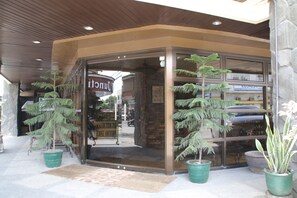 واجهة المنشأة