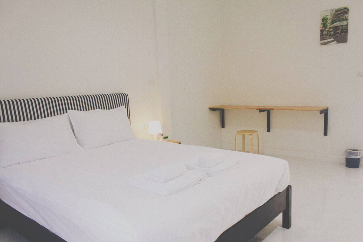 Phòng đôi Tiêu chuẩn | Minibar, bàn, truy cập Internet không dây miễn phí