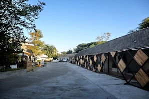 Ngoại thất