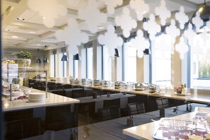 Free daily buffet breakfast - Hurdalsjøen Hotell & Spa (Hurdal)