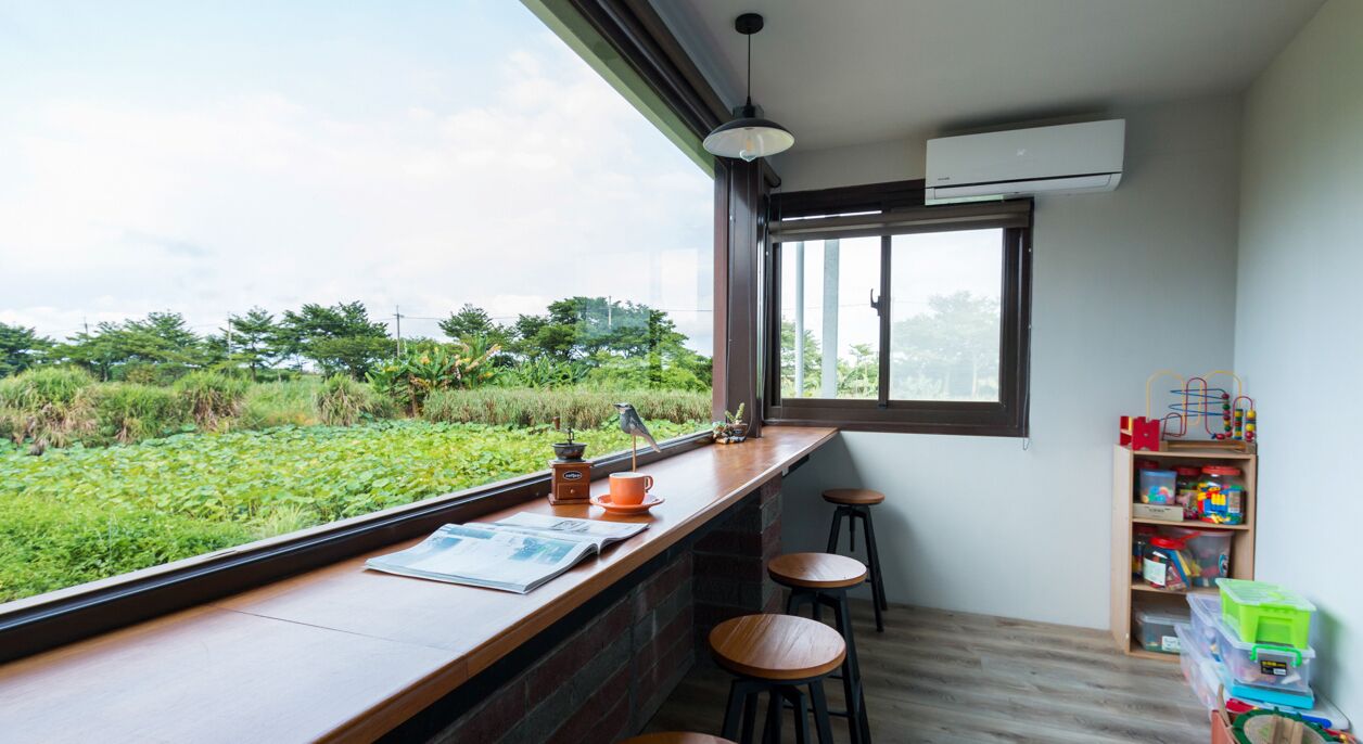 Televisión LCD 42 pulgadas con canales de televisión por cable