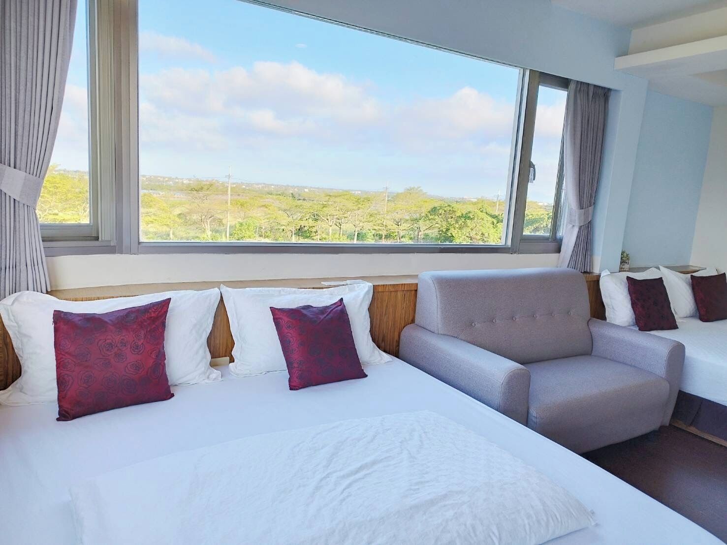 水鸟景观四人房 | 办公桌、遮光窗帘、隔音、免费 WiFi