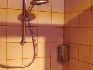 Apartment, 1 Bedroom, Kitchen | Bathroom shower - Andreas (Schonach im Schwarzwald)
