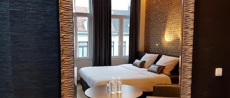 Wi-Fi gratuit, draps fournis