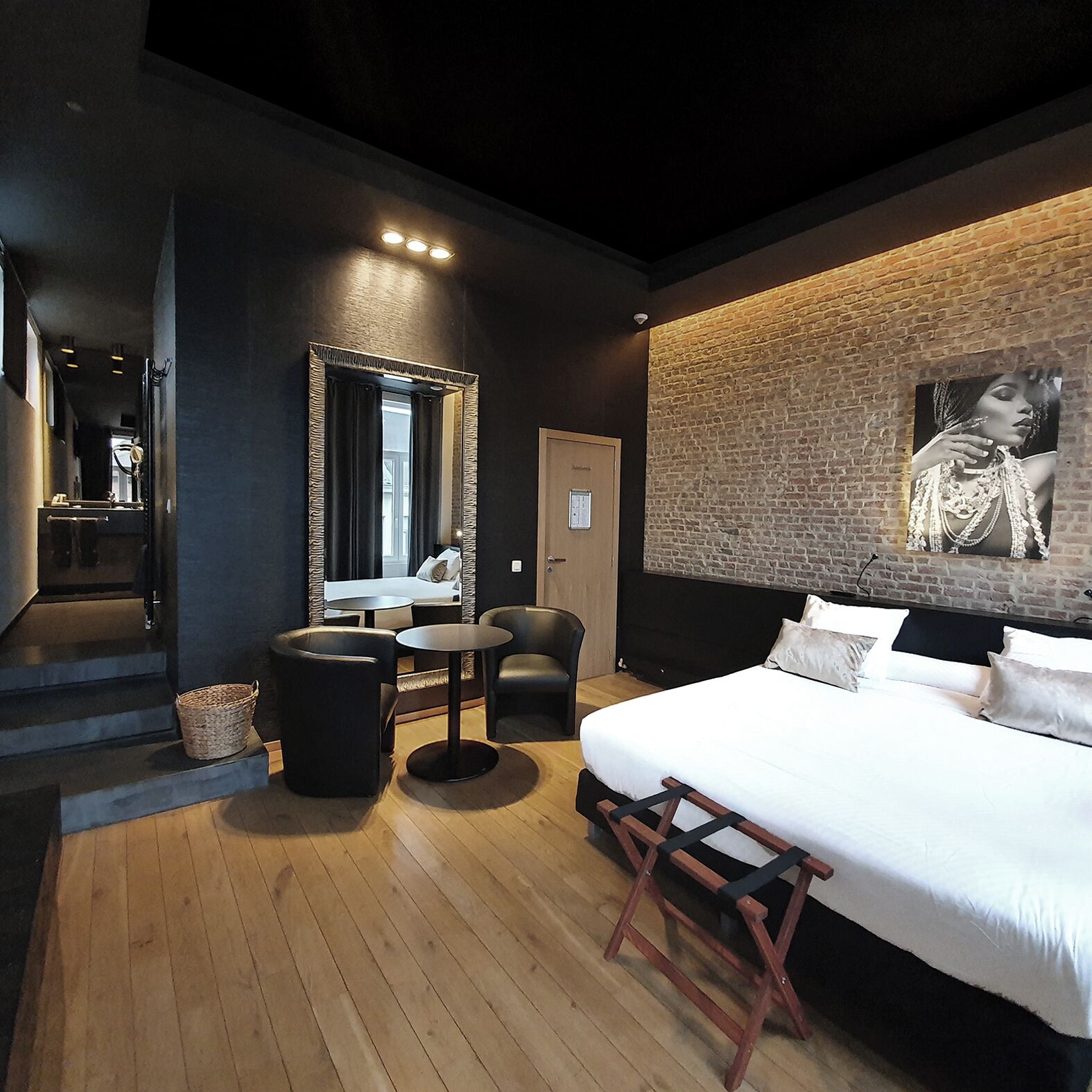 ห้องดีลักซ์ดับเบิล | Wi-Fi ฟรี, ผ้าปูที่นอน