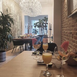 Daily continental breakfast (EUR 25 per person) - Goodnight Antwerp (Antwerp)