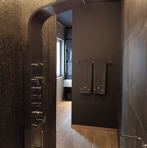 Standard Double Room | Bathroom