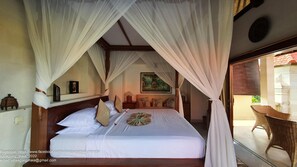 2 habitaciones, caja de seguridad en la habitación y escritorio