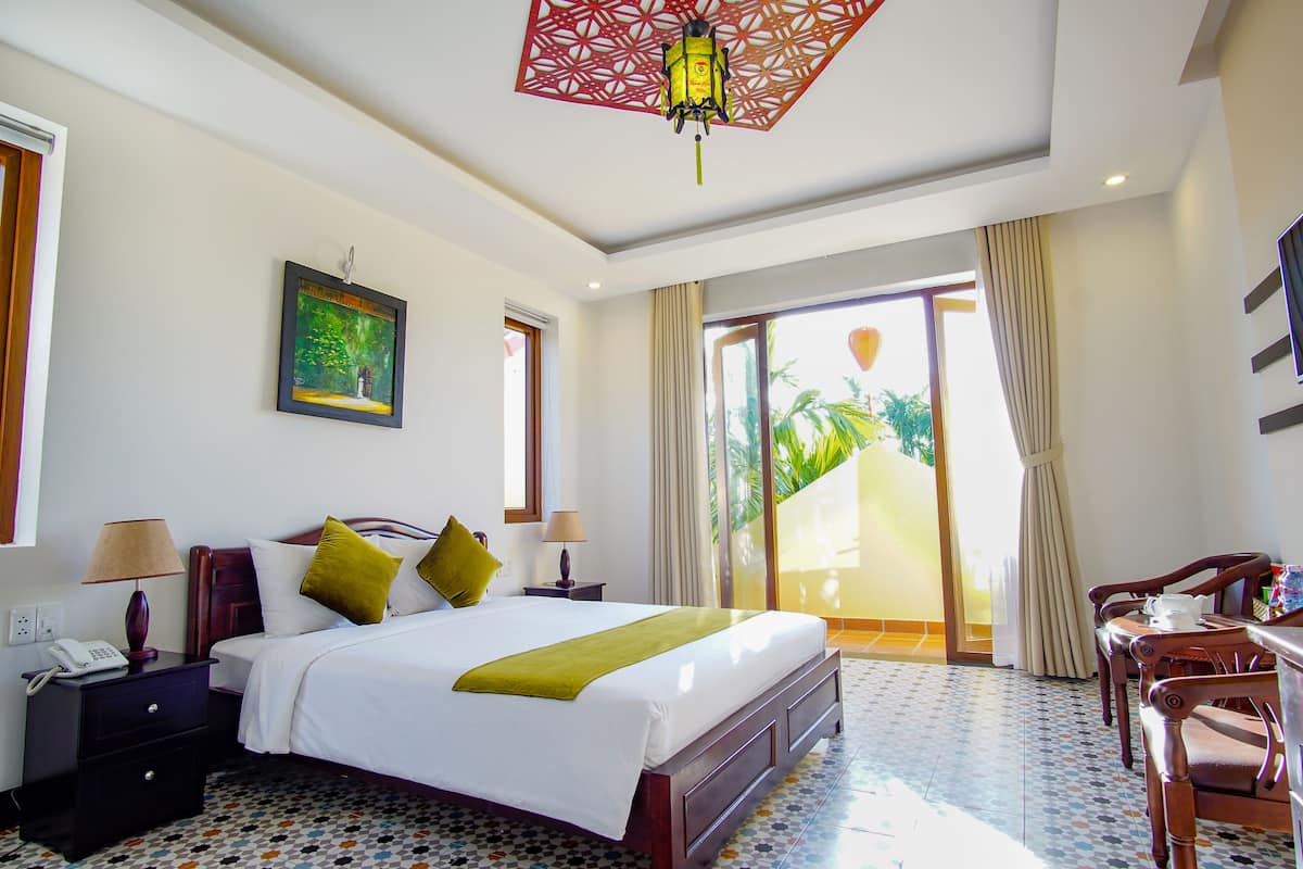 Superior Double or Twin Room, 1 Bedroom, Garden View | Down duvets, minibar, in-room safe, individually decorated