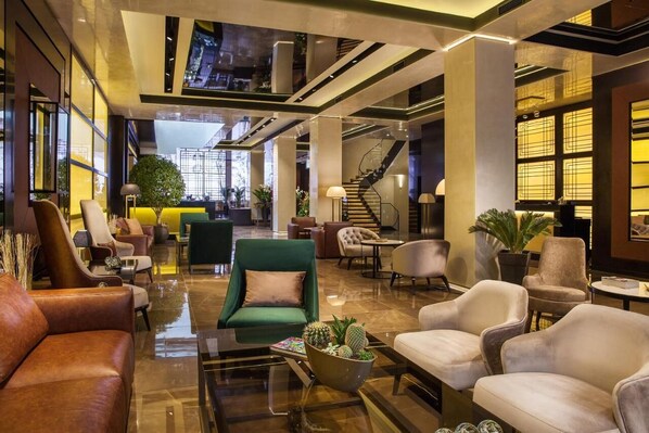 Lobby sitting area - SAINT TEN Hotel, Small Luxury Hotels (Belgrade)