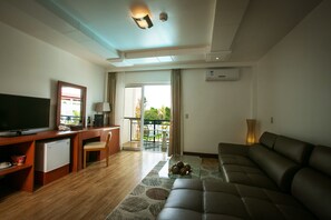 Juniorsvit | Vardagsrum | LCD-tv