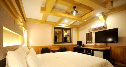 Hotel King