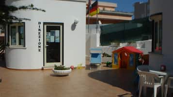 Reception hall