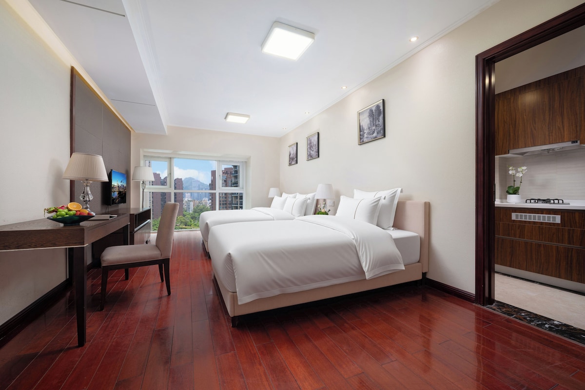 Superior Twin Room | Premium bedding, down comforters, pillowtop beds, minibar
