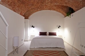 1 soverom, sengetøy av topp kvalitet, dundyner og senger med overmadrass