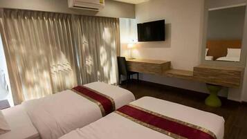 Standard Room | Desk, blackout drapes, free WiFi