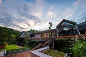 Front of property - Flora Creek Resort & Garden Chiang Mai (Chiang Mai)