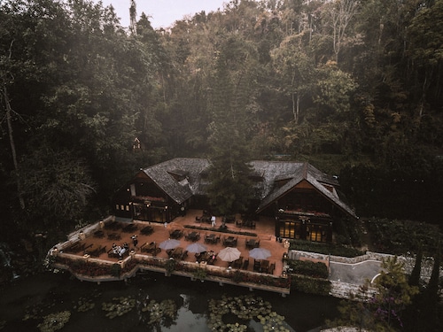 Flora Creek Resort & Garden Chiang Mai