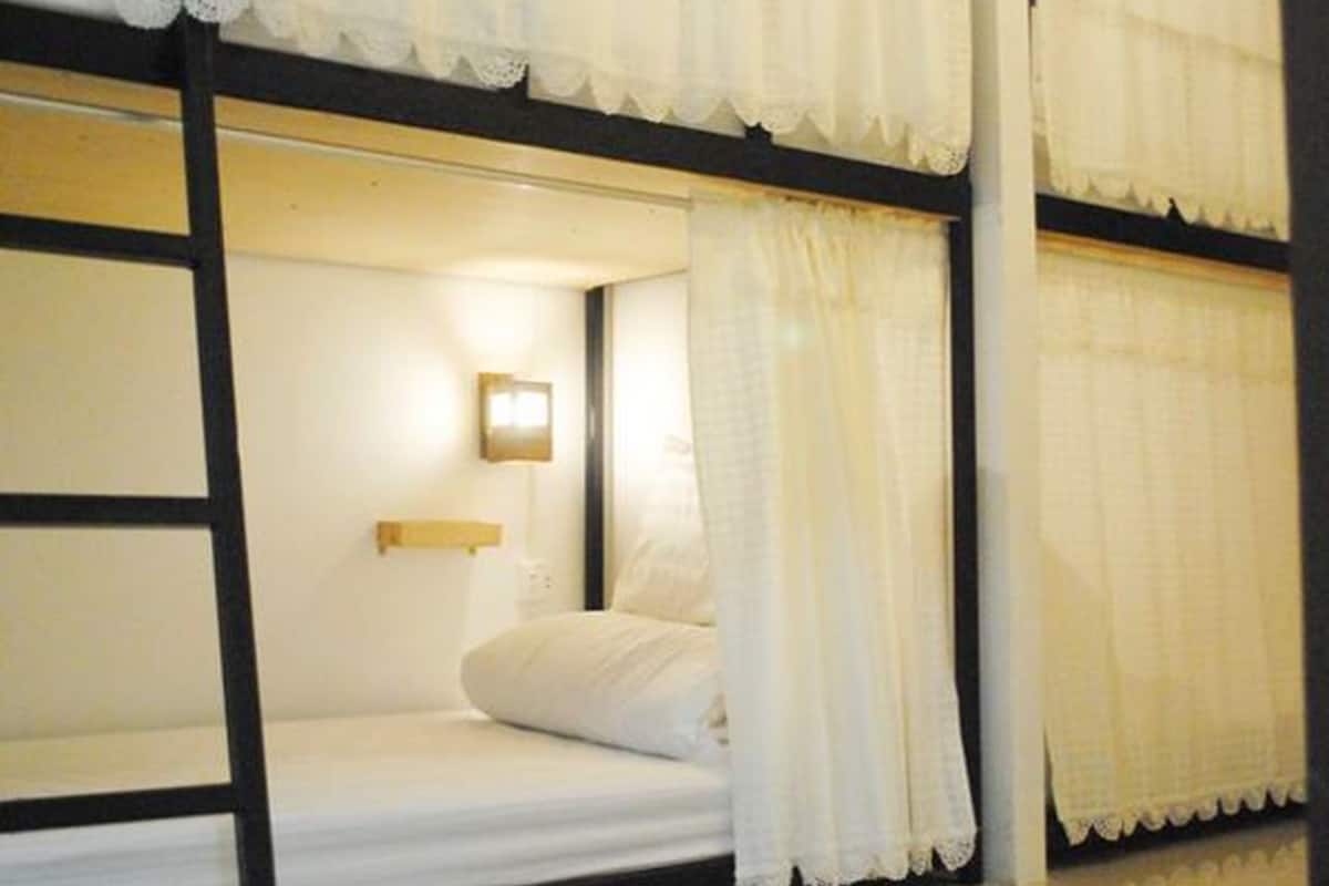 4 Bed Female Dormitory | Blackout drapes, iron/ironing board, free WiFi, bed sheets