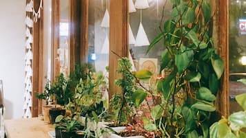 Coin salon dans le hall