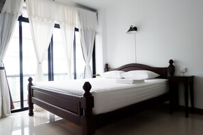 Standard Double Room, 1 King Bed - Rimnim Hostel (Chiang Mai)