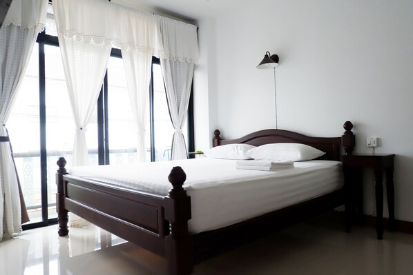 Kahden hengen standard-huone, 1 suuri parisänky | Pimennysverhot, silitysrauta/-lauta, ilmainen Wi-Fi, vuodevaatteet