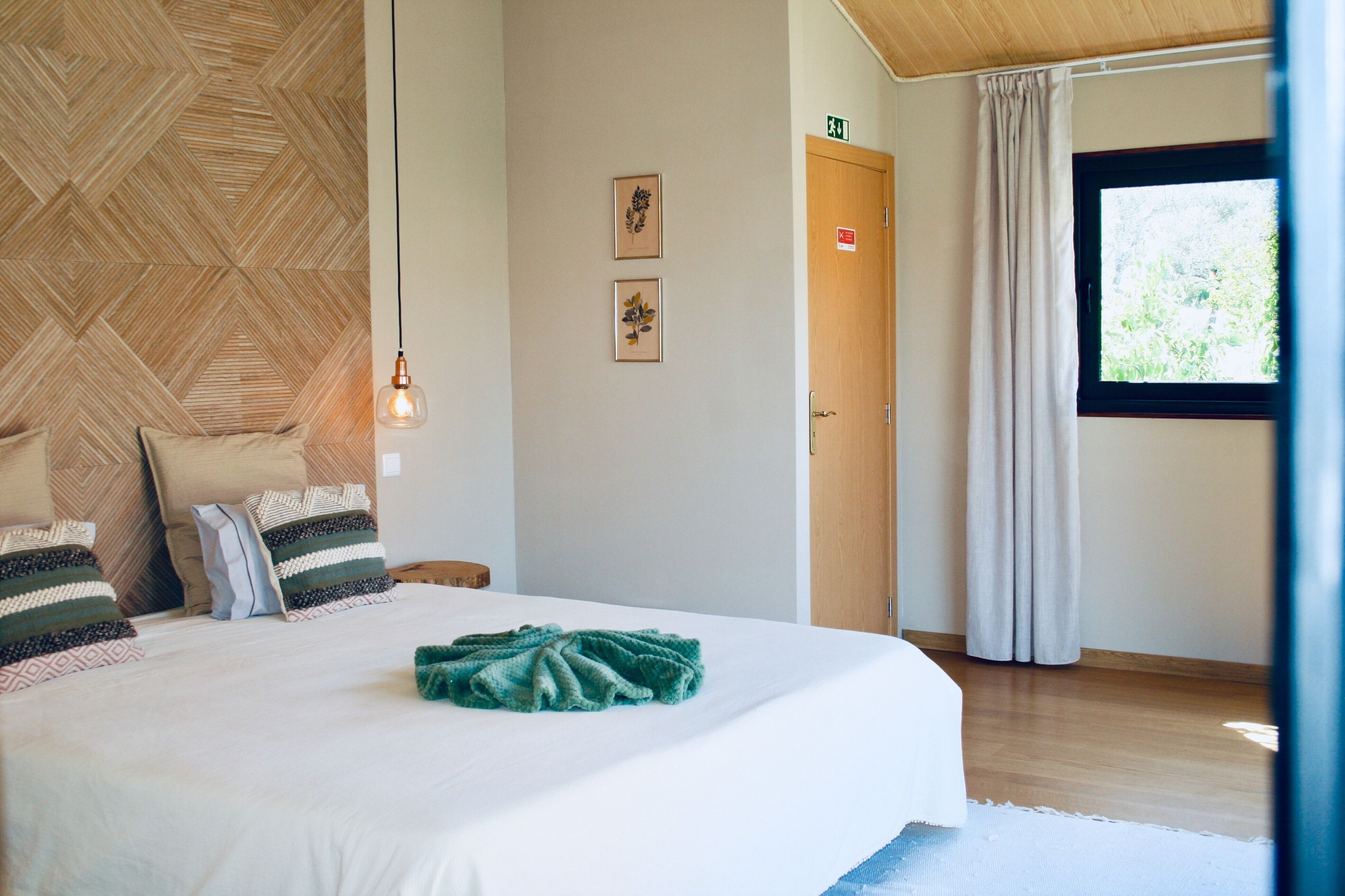 Quarto premium | Escrivaninha, cortinas blackout, quartos à prova de som