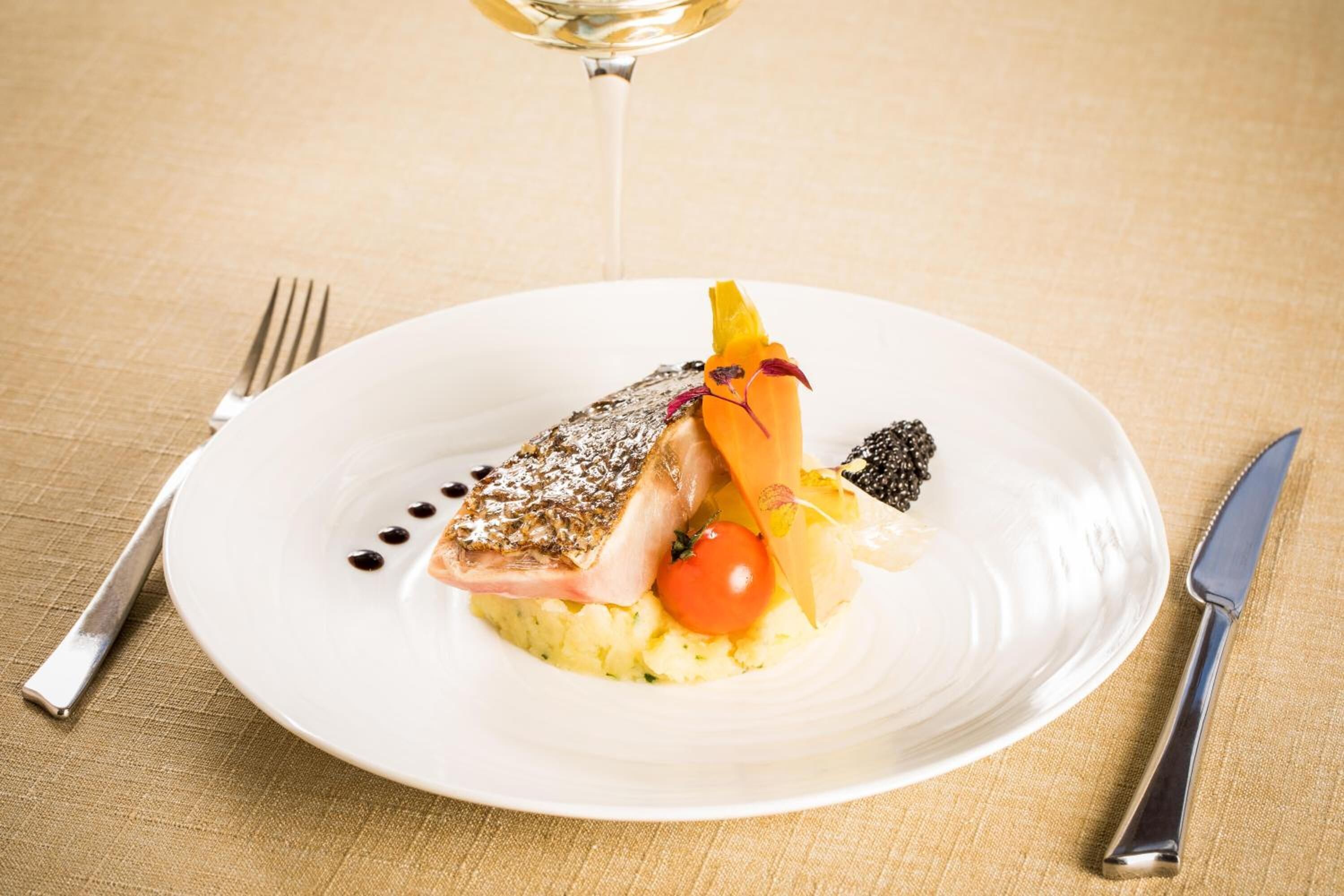 lunch and dinner served, regional cuisine