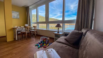 Standard Studio, Lake View (4 personnes) | Soundproofing, iron/ironing board, free WiFi, bed sheets