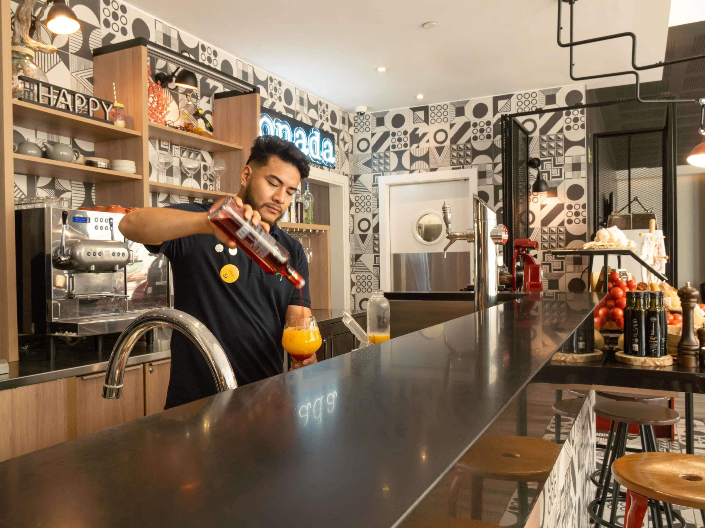 Bar (en la propiedad)