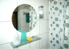 Bathroom | Shower, free toiletries