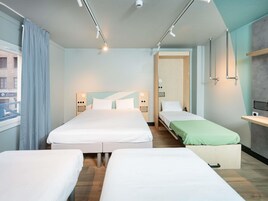 1 habitación, escritorio, sistema de insonorización y wifi gratis 