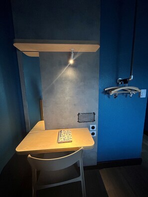 1 habitación, escritorio, insonorización y wifi gratis 