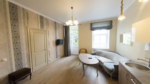 Superior Apartment, 1 King Bed, Hot Tub | Living area - Minthouse apartments (Vilnius)