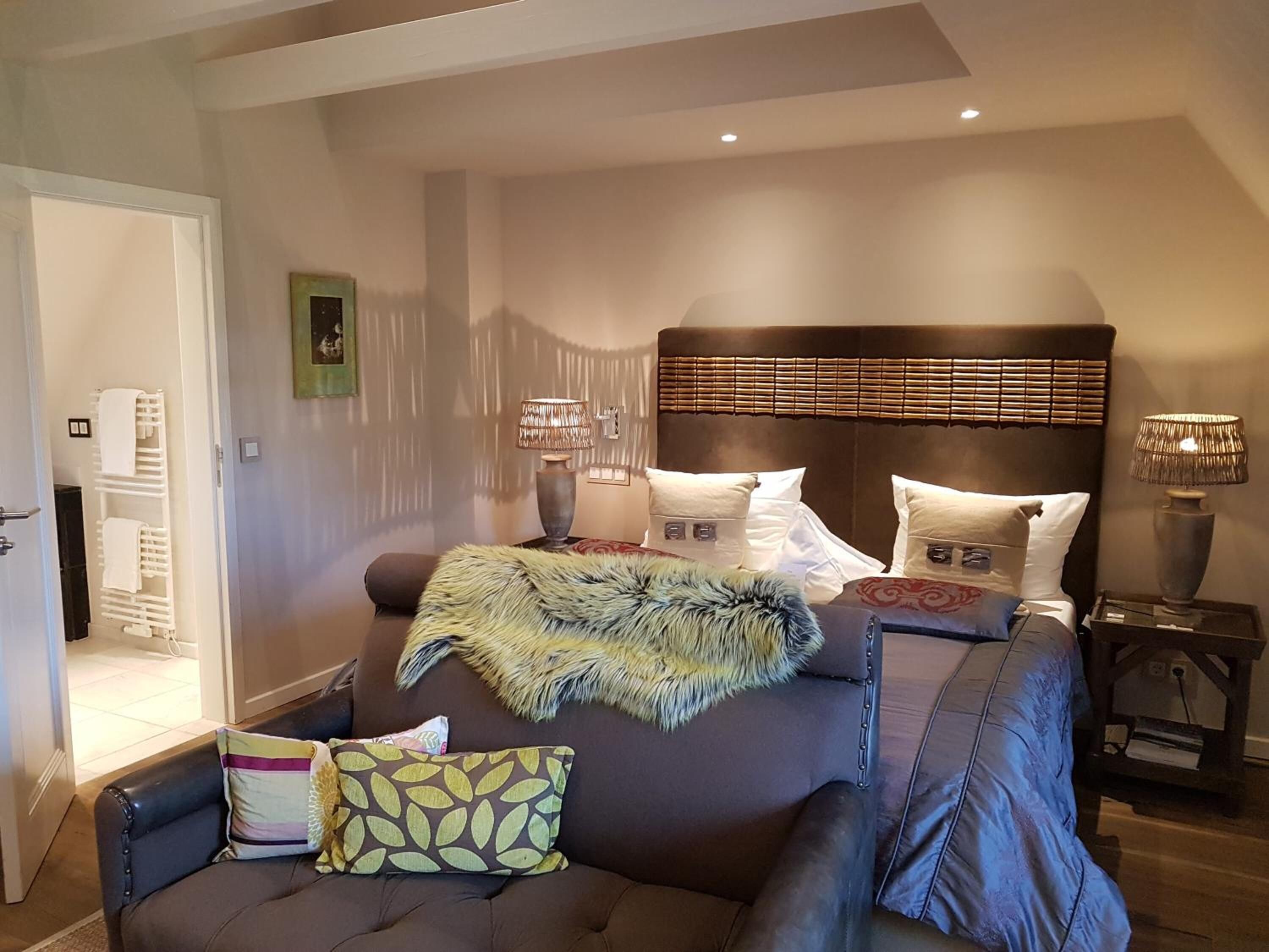 in-room safe, iron/ironing board, cots/infant beds, free wifi