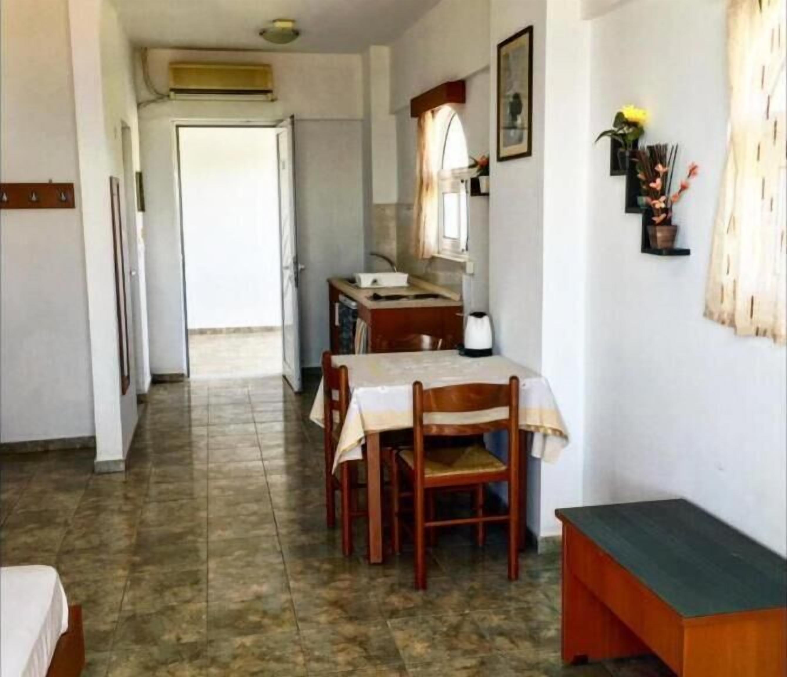 breakfast, lunch, dinner served; mediterranean cuisine