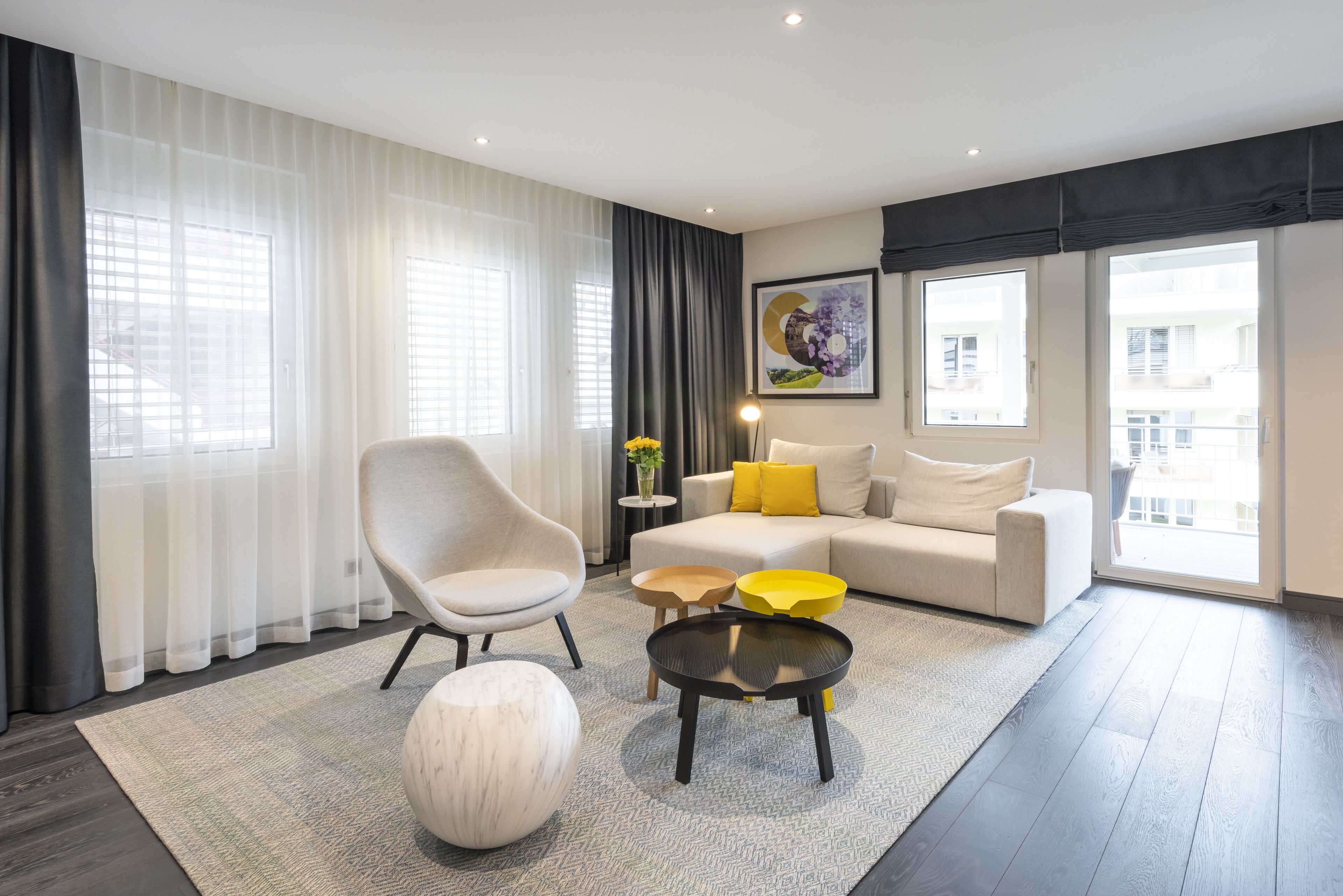 suite (studio) | living area | flat-screen tv, pay films