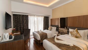 1 bedroom, premium bedding, down duvets, in-room safe