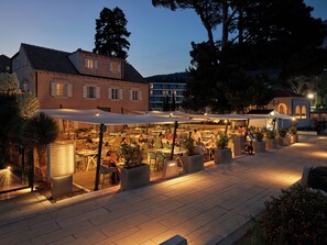 3 Restaurants, Frühstück