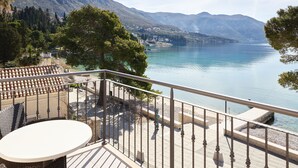 Premium Apartment, 1 Bedroom, Balcony | Teres/patio