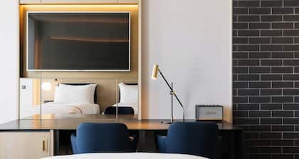Ruby Emma Hotel Amsterdam By IHG