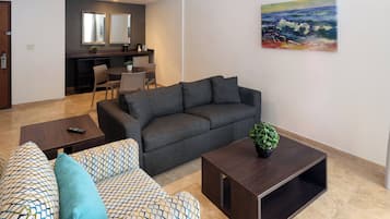 Hochwertige Bettwaren, Daunenbettdecken, Zimmersafe