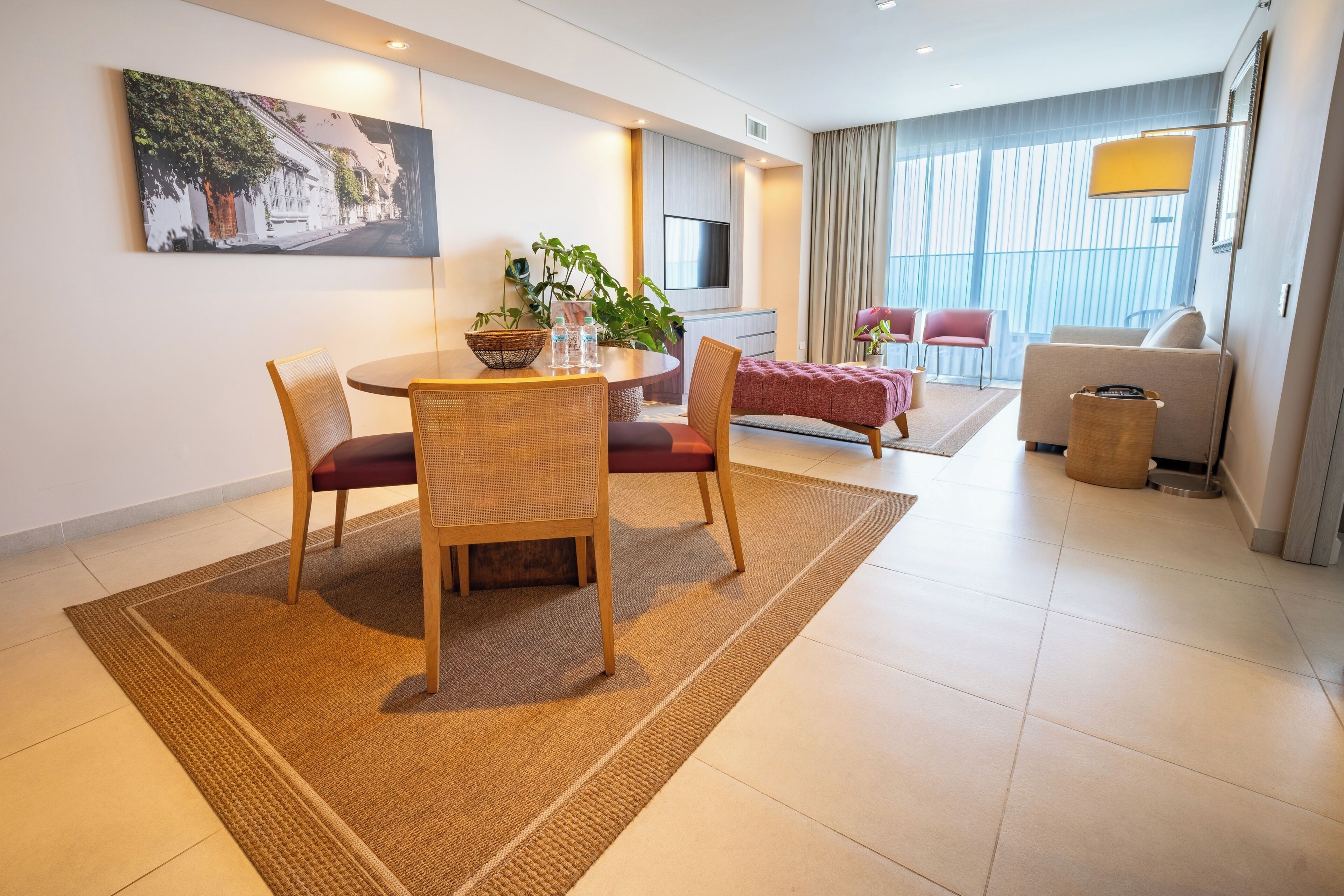 Junior Double Room, 1 Katil Raja (King) dengan Katil Sofa (Junior Suite King Bed) | Ruang tamu