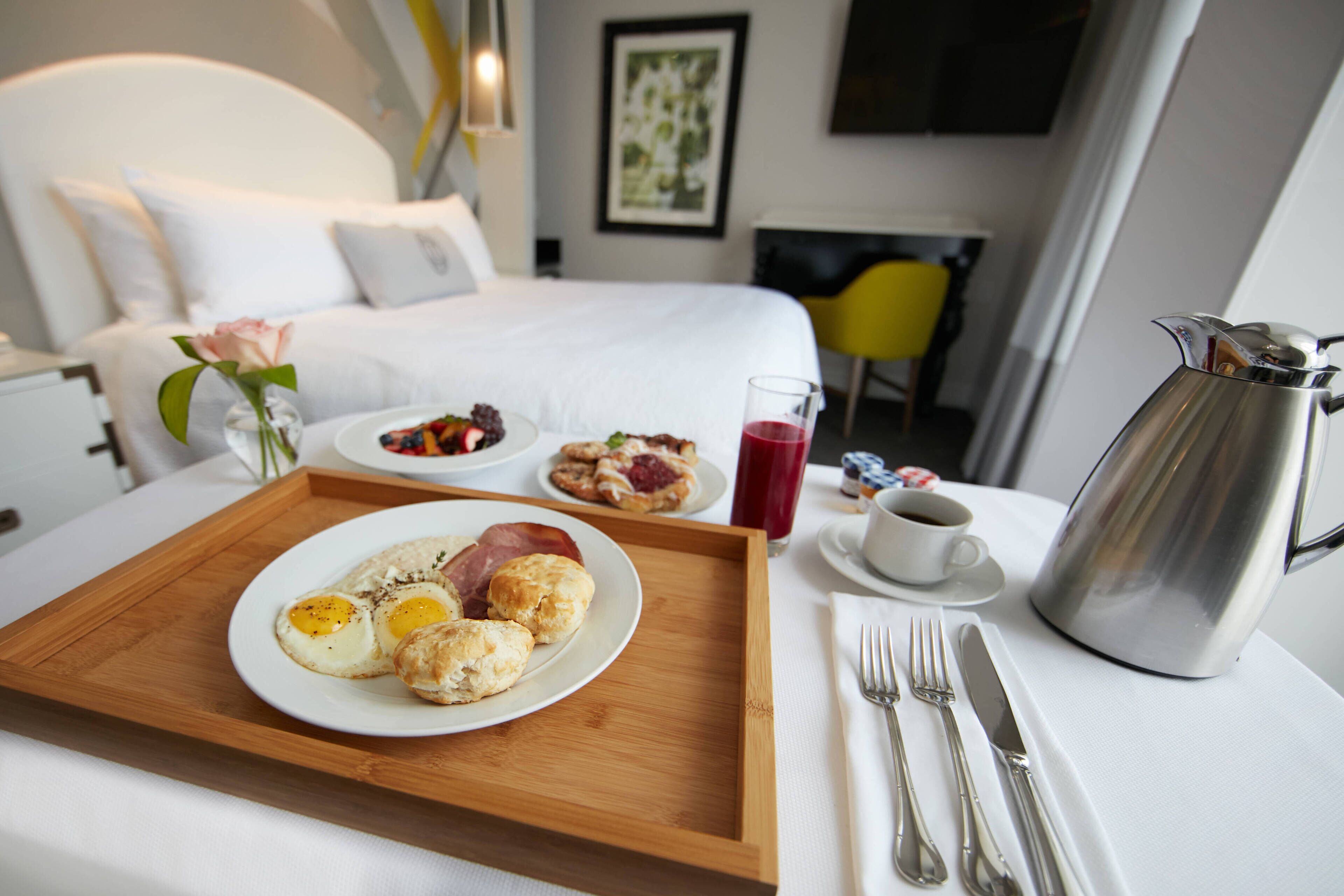 daily cooked-to-order breakfast for a fee