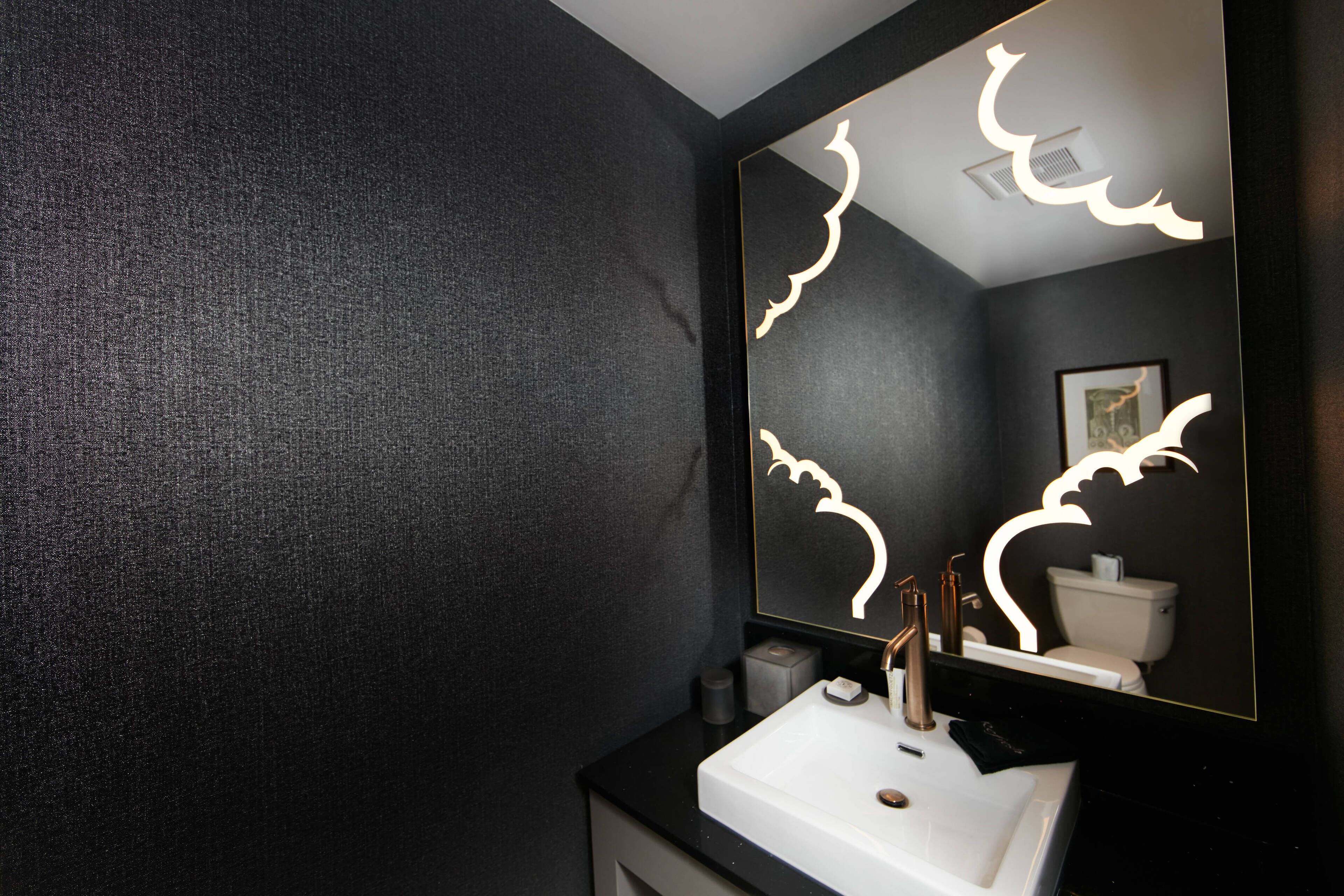 junior suite, 1 bedroom, city view | bathroom | shower, free toiletries, hair dryer, bathrobes